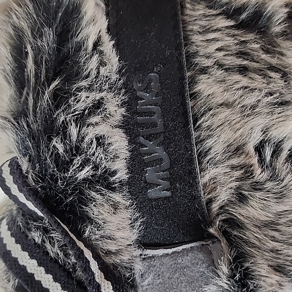 NEW Muk Luk Gwen Snowboots Rubber Tread Lace Up Style Spring Boots Tall Winter - Picture 11 of 15